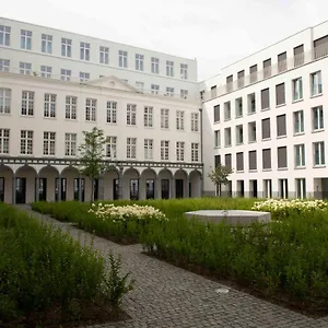 Cityantwerp Een Oase Van Rust Direct Achter De Meir Appartement